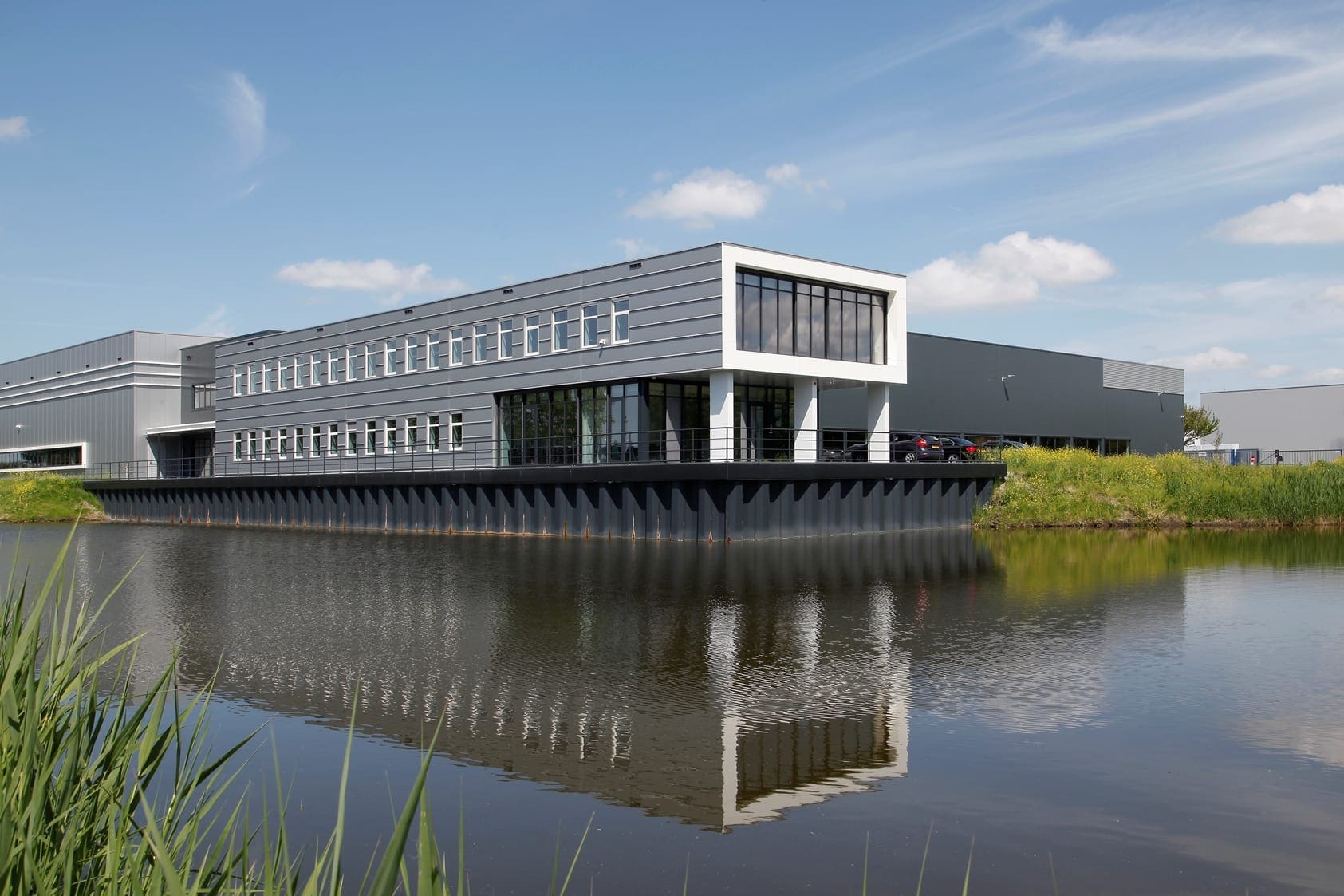 Nieuwbouw bedrijfspand King Nonwovens Zeewolde
