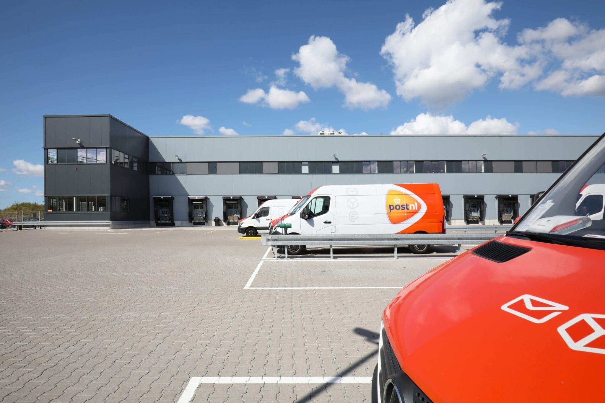 Nieuw pakkettensorteercentrum PostNL Amsterdam
