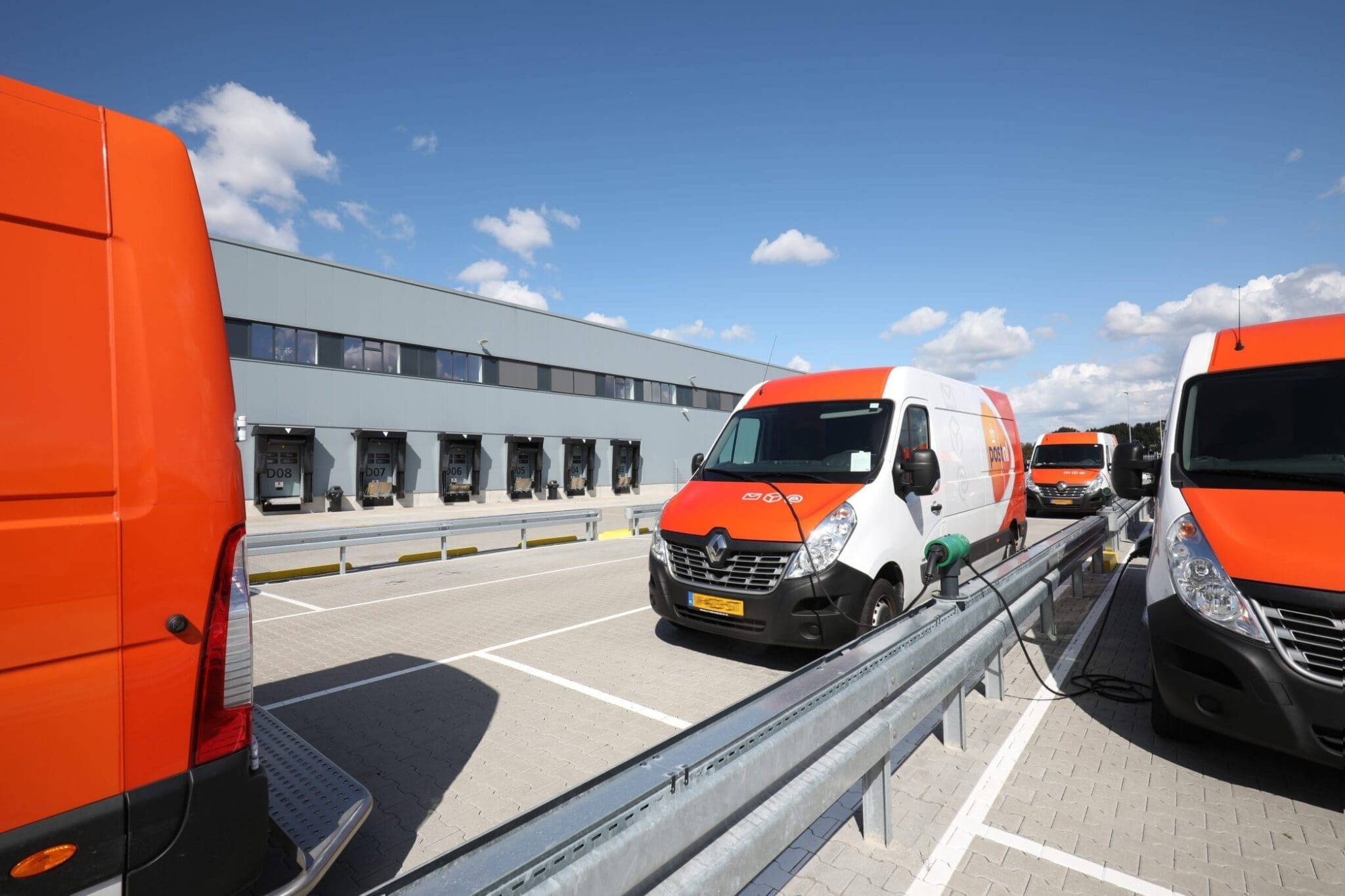 Nieuw pakkettensorteercentrum PostNL Amsterdam