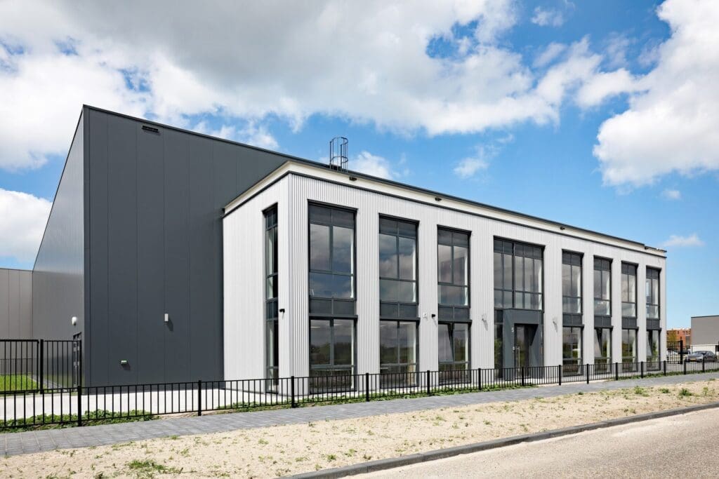 Bedrijfsgebouw Daily Style Almere