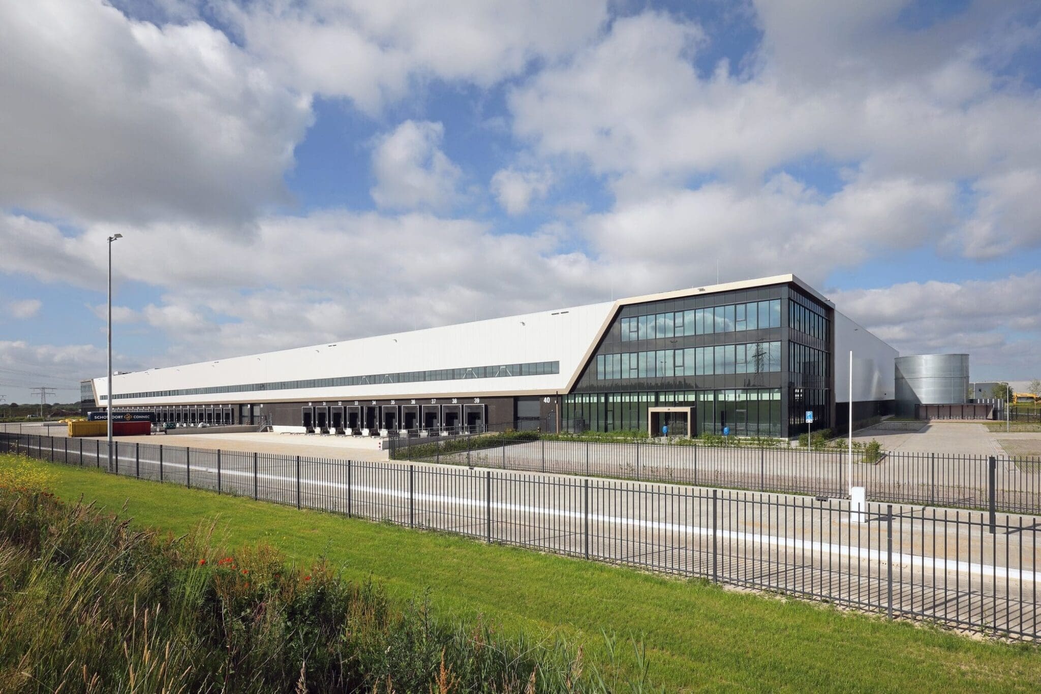 Logistiek bedrijfsgebouw Noordkaap Apeldoorn opgeleverd