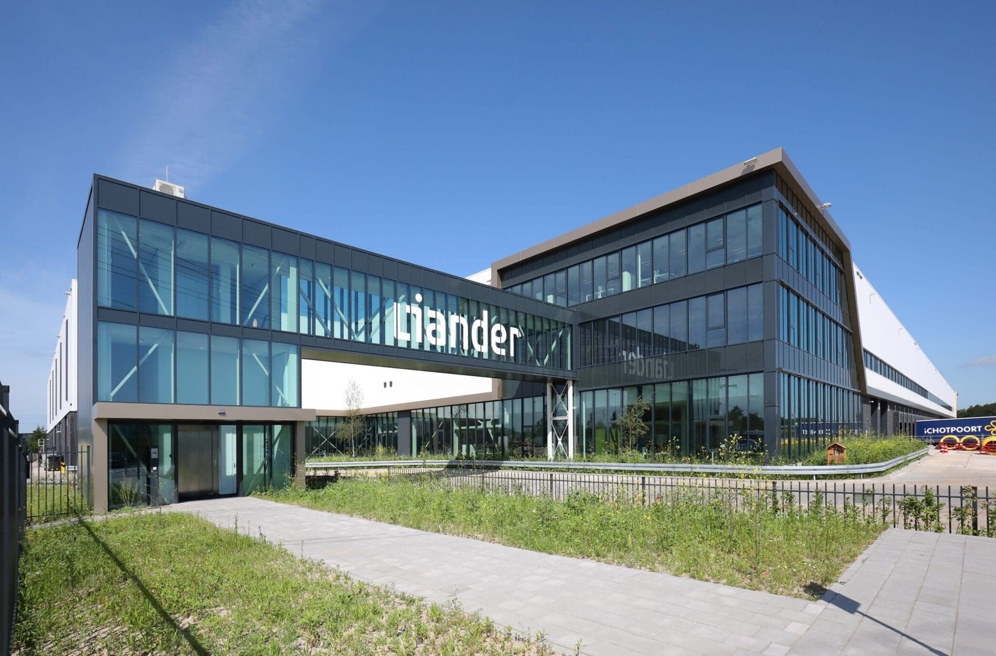 Logistiek bedrijfsgebouw Noordkaap Apeldoorn opgeleverd