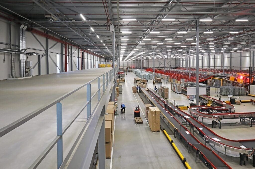 Bedrijfsgebouw DHL Parcel Lage Weide Utrecht opgeleverd