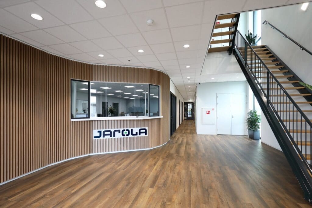 Nieuwbouw distributiecentrum Jarola Coevorden opgeleverd