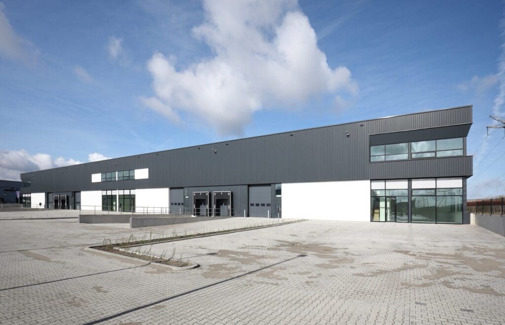 Bedrijfsgebouw Logistics Court Almere