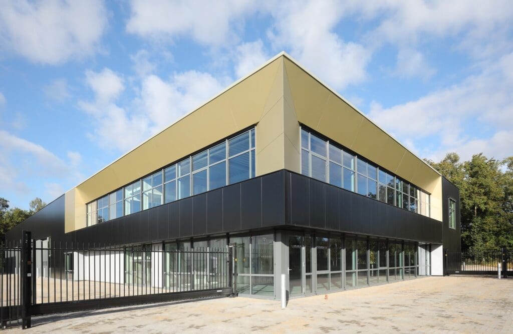 Multifunctioneel bedrijfsgebouw Brouwersmolen Apeldoorn opgeleverd