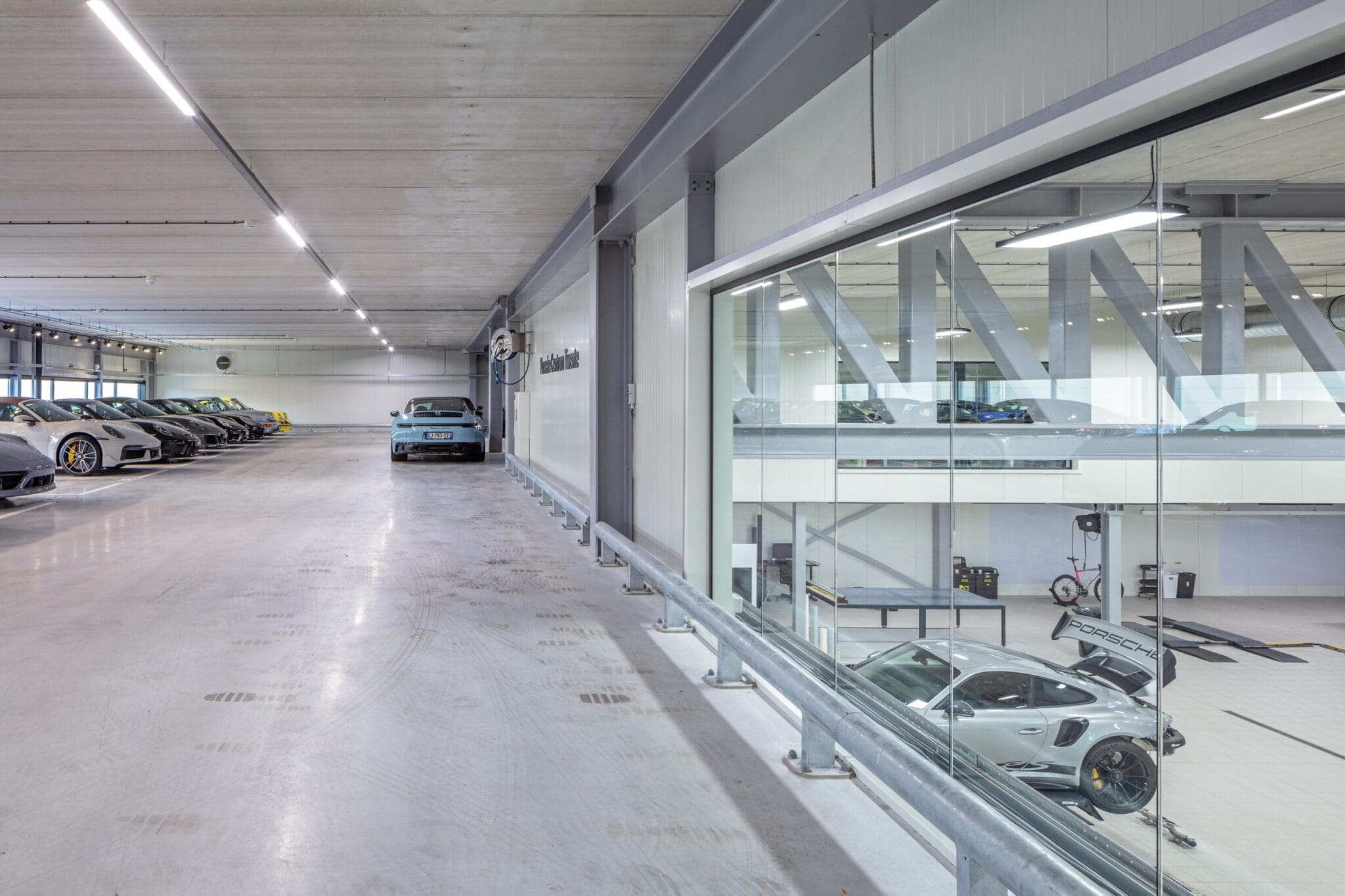 Porsche Service Factory Deventer