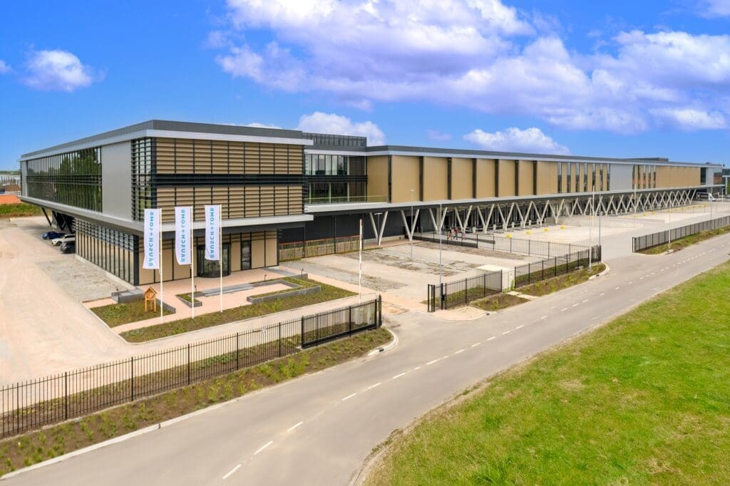 Logistiek bedrijfsgebouw Green Square Logistics II III