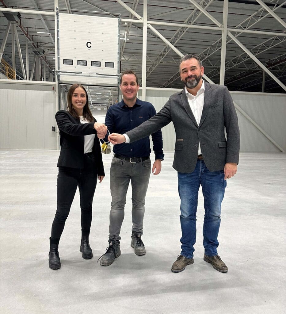 Oplevering logistiek bedrijfsgebouw Hessenpoort Zwolle