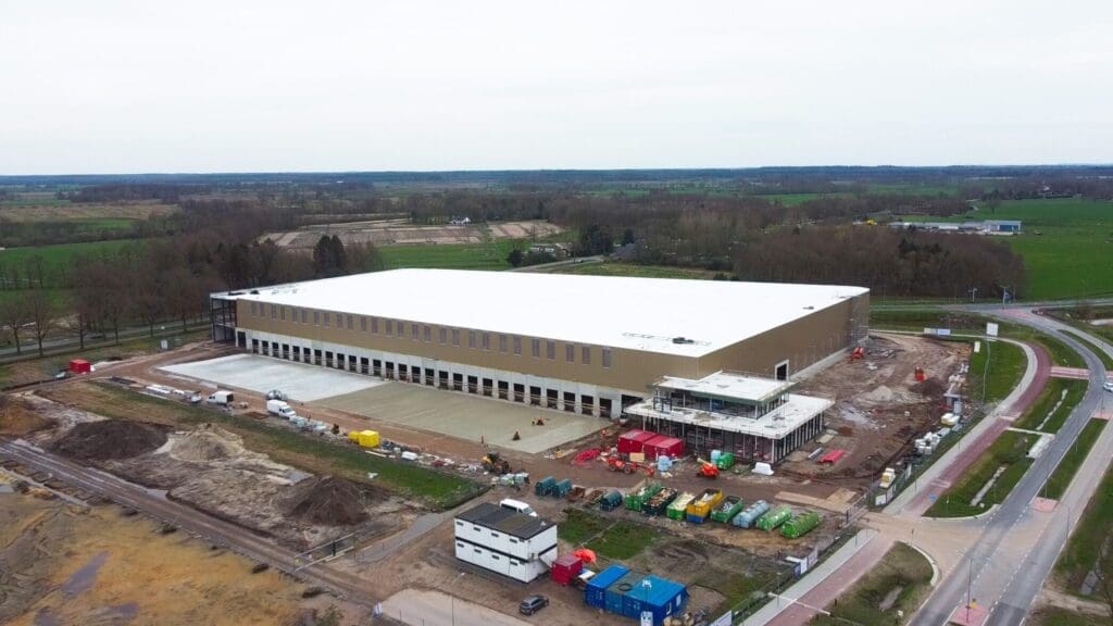 Voortgang nieuwbouw logistiek gebouw Sluyter Logistics Assen