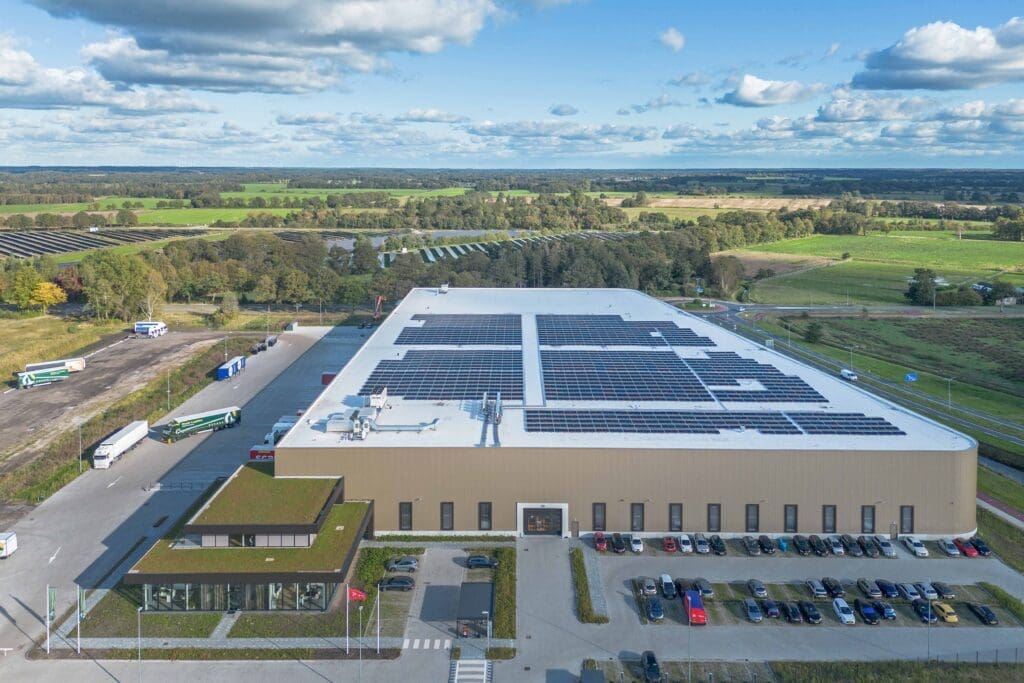 Logistiek bedrijfsgebouw Sluyter Assen