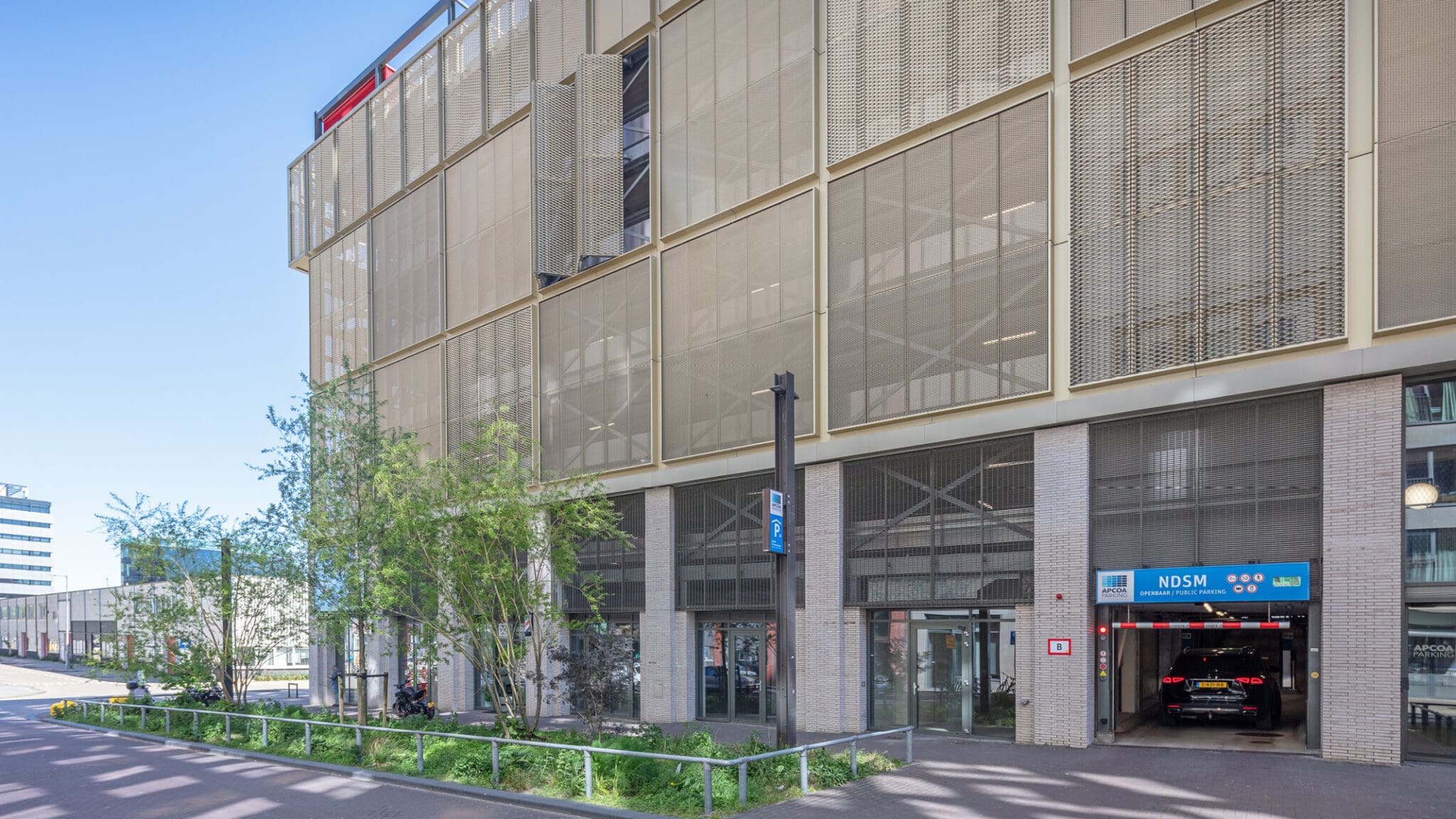 Mobiliteitshub NDSM Binnendok Amsterdam