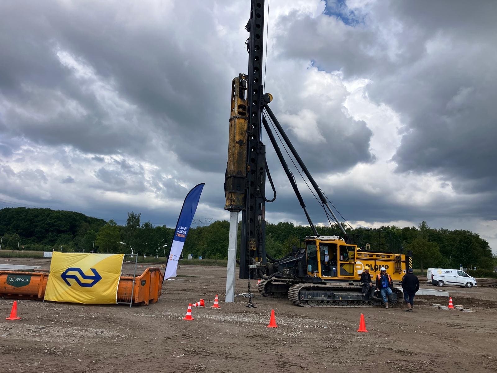 Eerste paal NS Logistiek centrum Berkel-Enschot_2