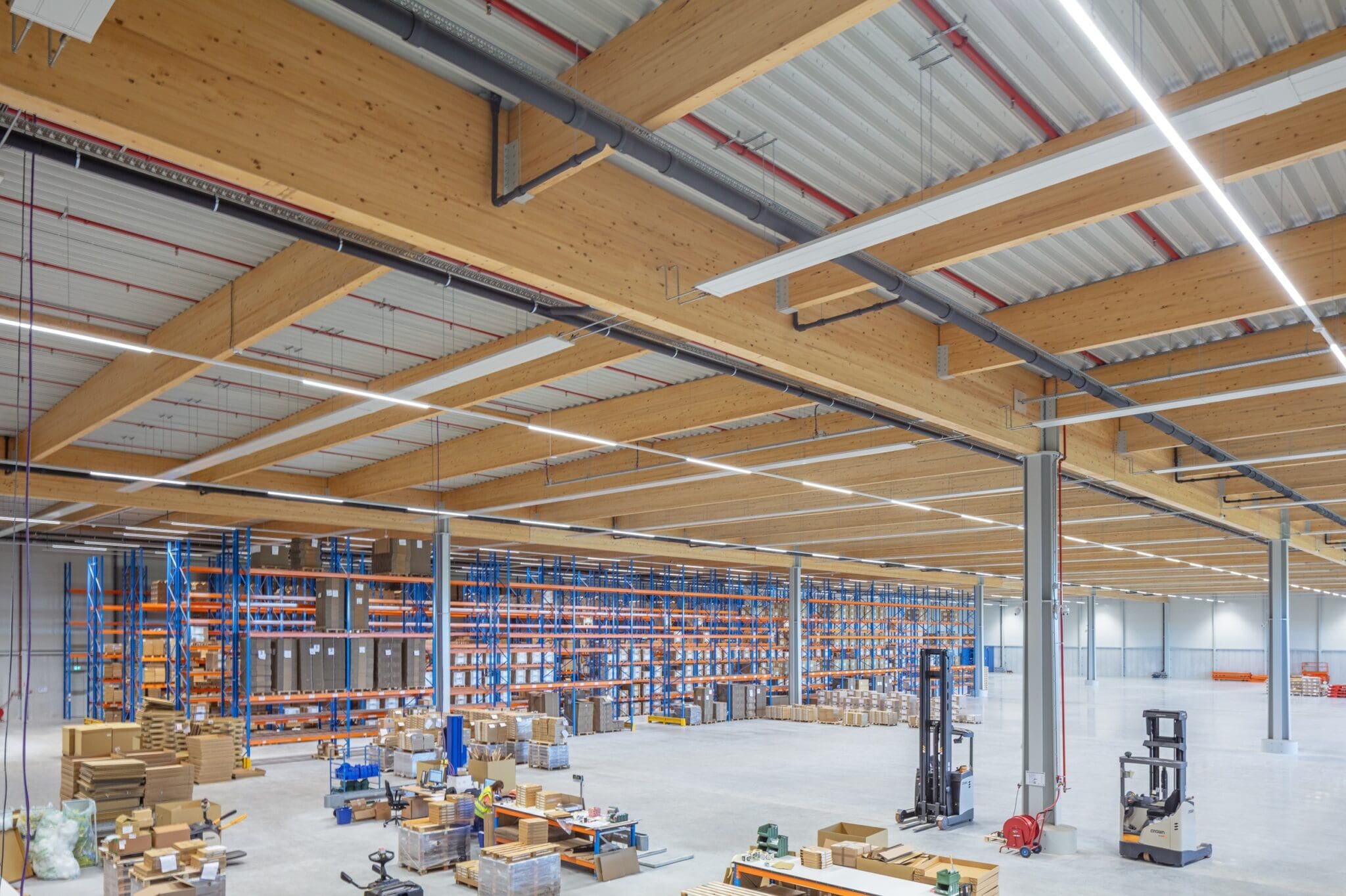 Hybride bedrijfsgebouw WDP Kintetsu Schiphol Oost