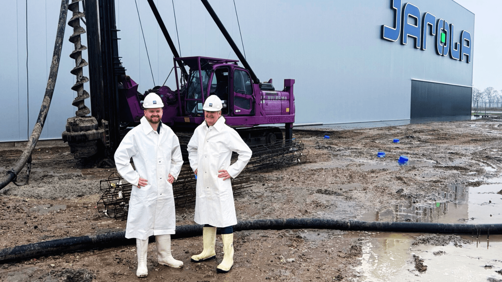 Eerste paal nieuw hoofdkantoor Jarola Coevorden