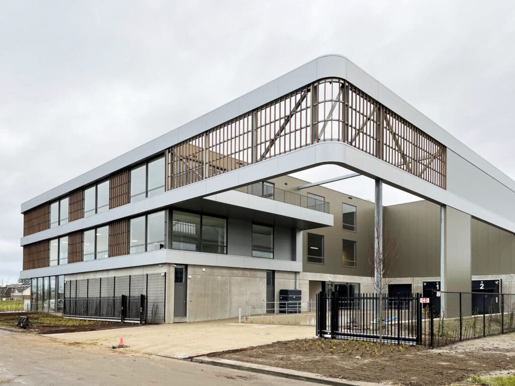 Bedrijfsgebouw Taurus Hoofddorp