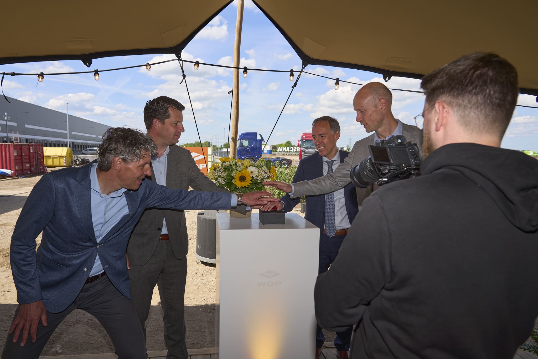 Eerste paal WDP Scania Zwolle