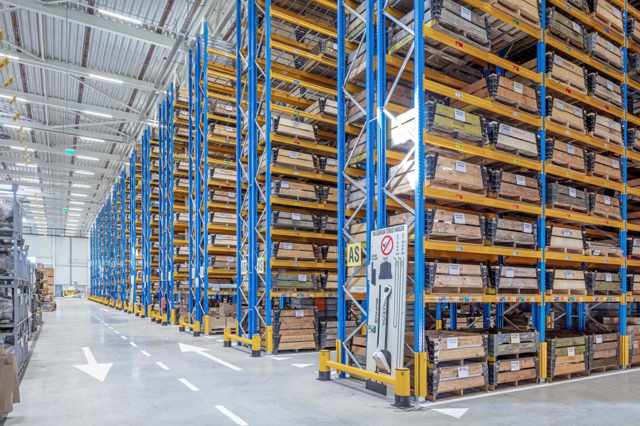 Bedrijfsgebouw NS Logistiek Centrum Berkel Enschot