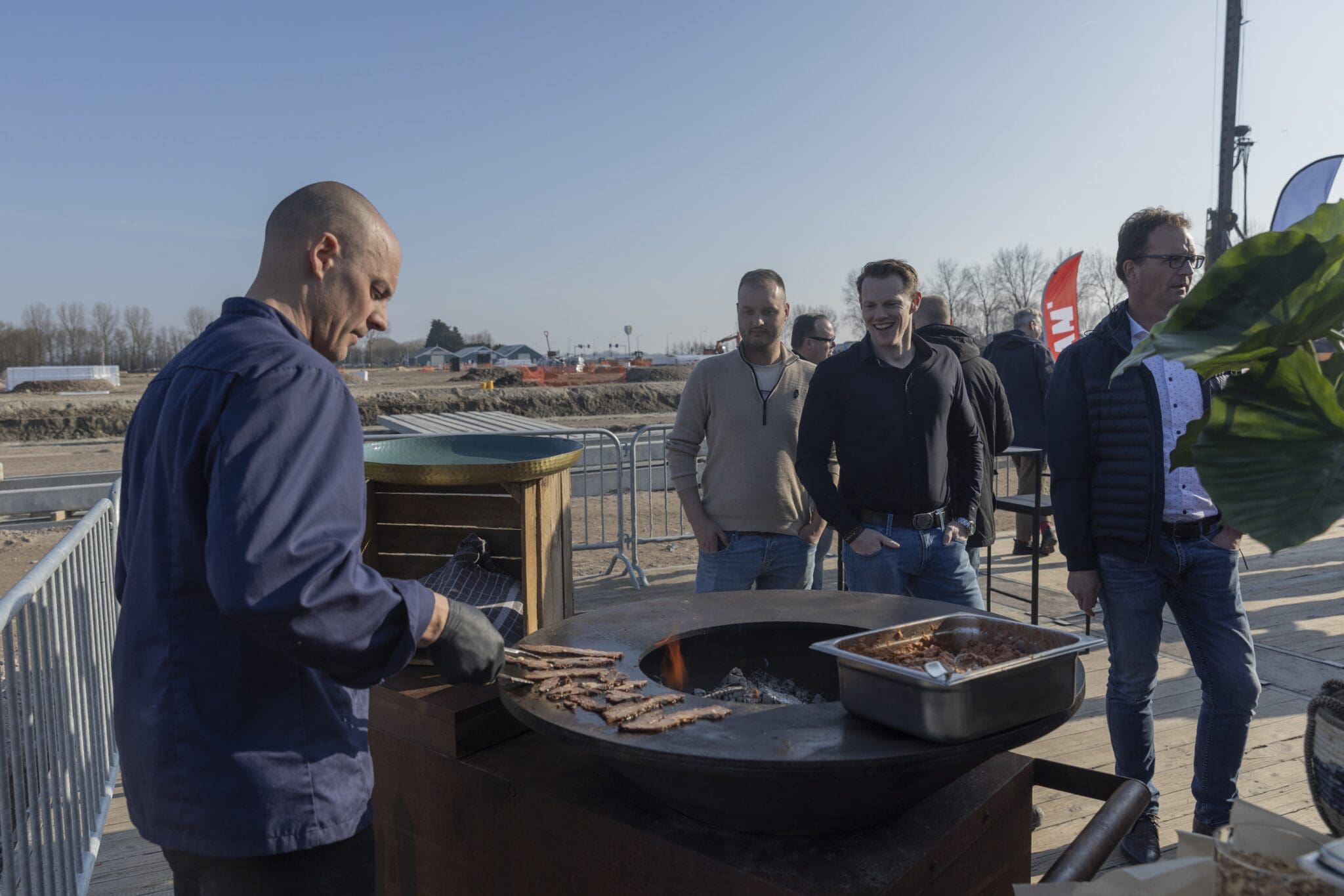 Feestelijke paal AM-ADST Schiphol Trade Park