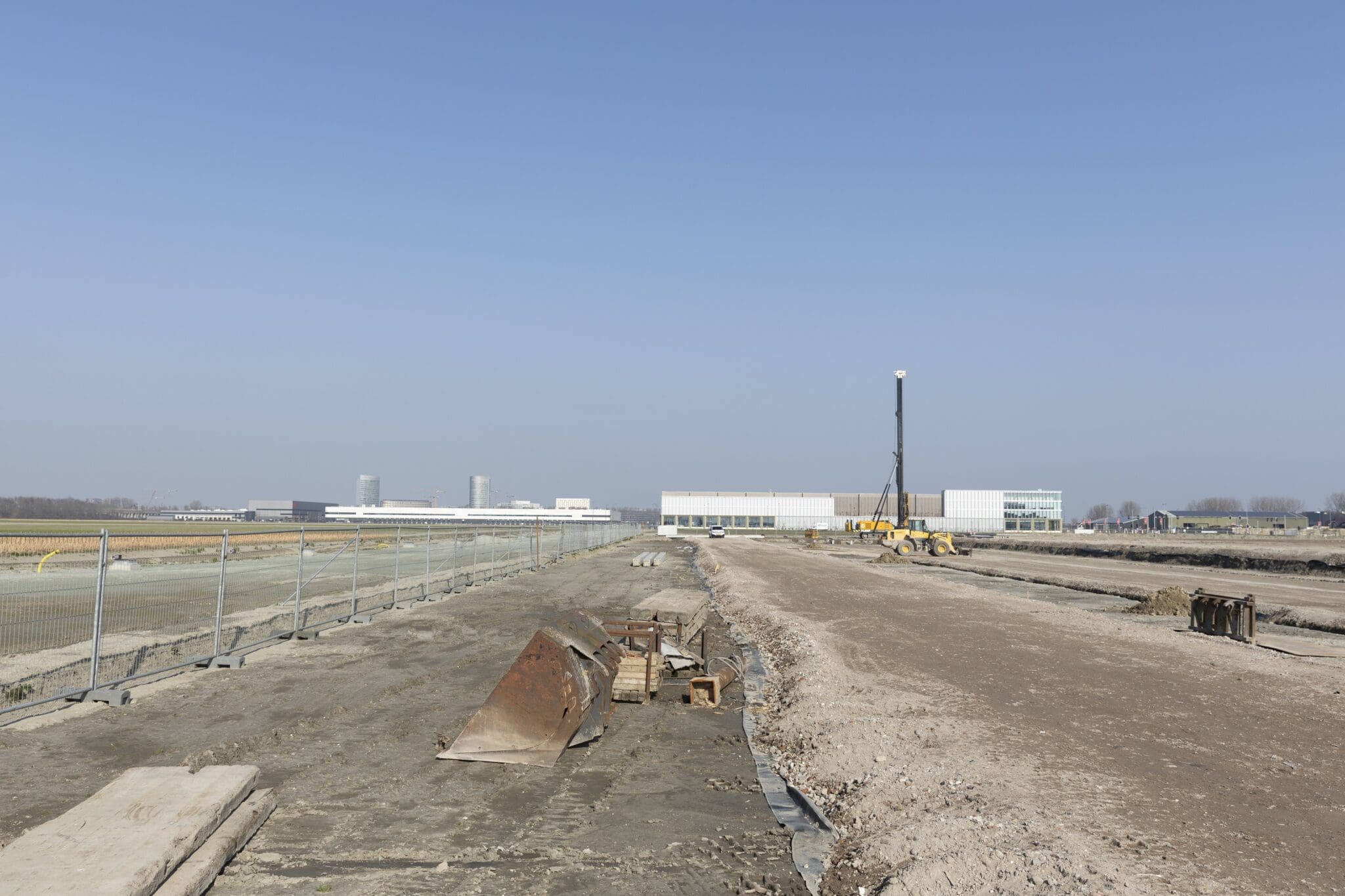 Feestelijke paal AM-ADST Schiphol Trade Park