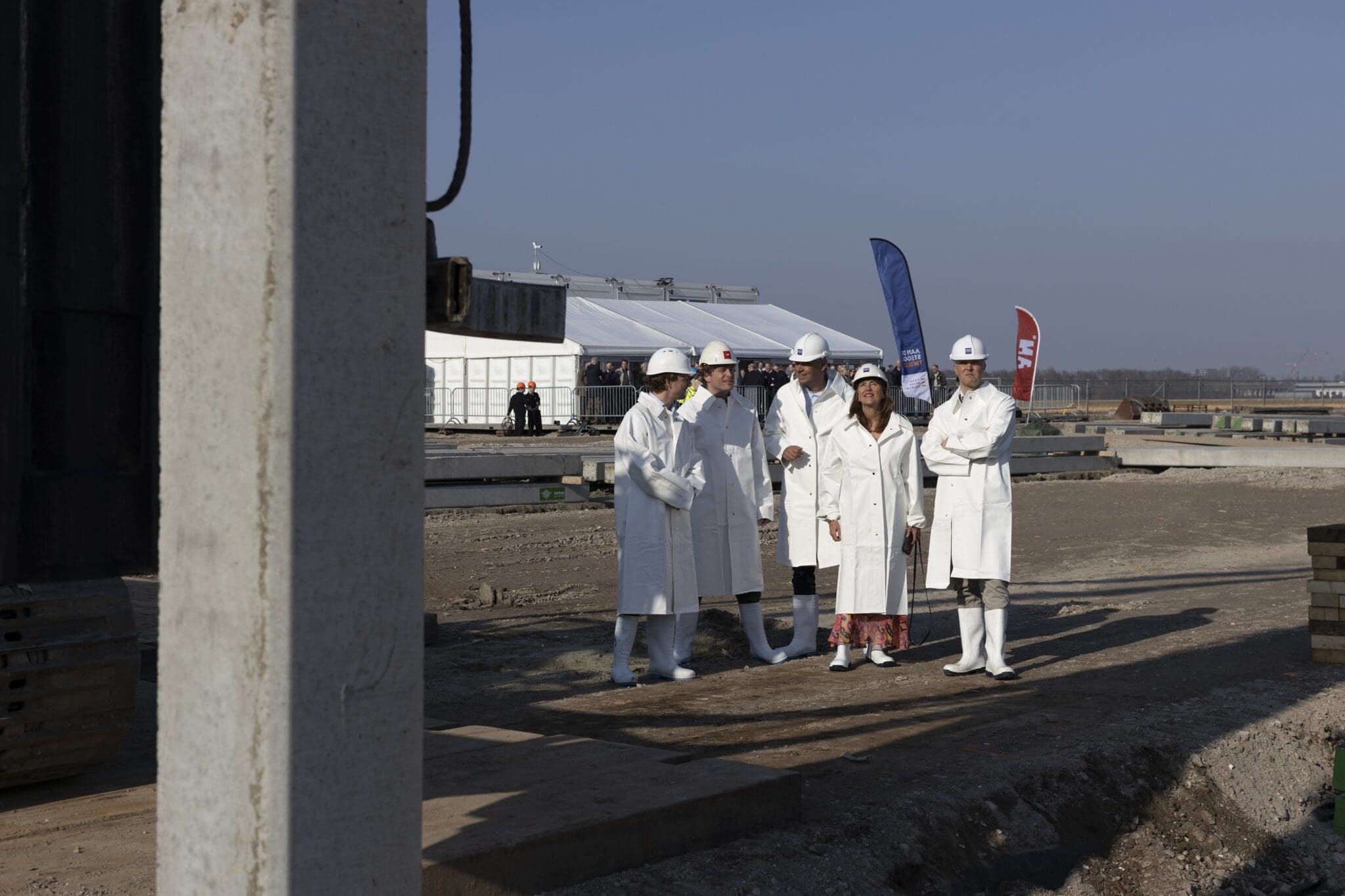 Feestelijke paal AM-ADST Schiphol Trade Park