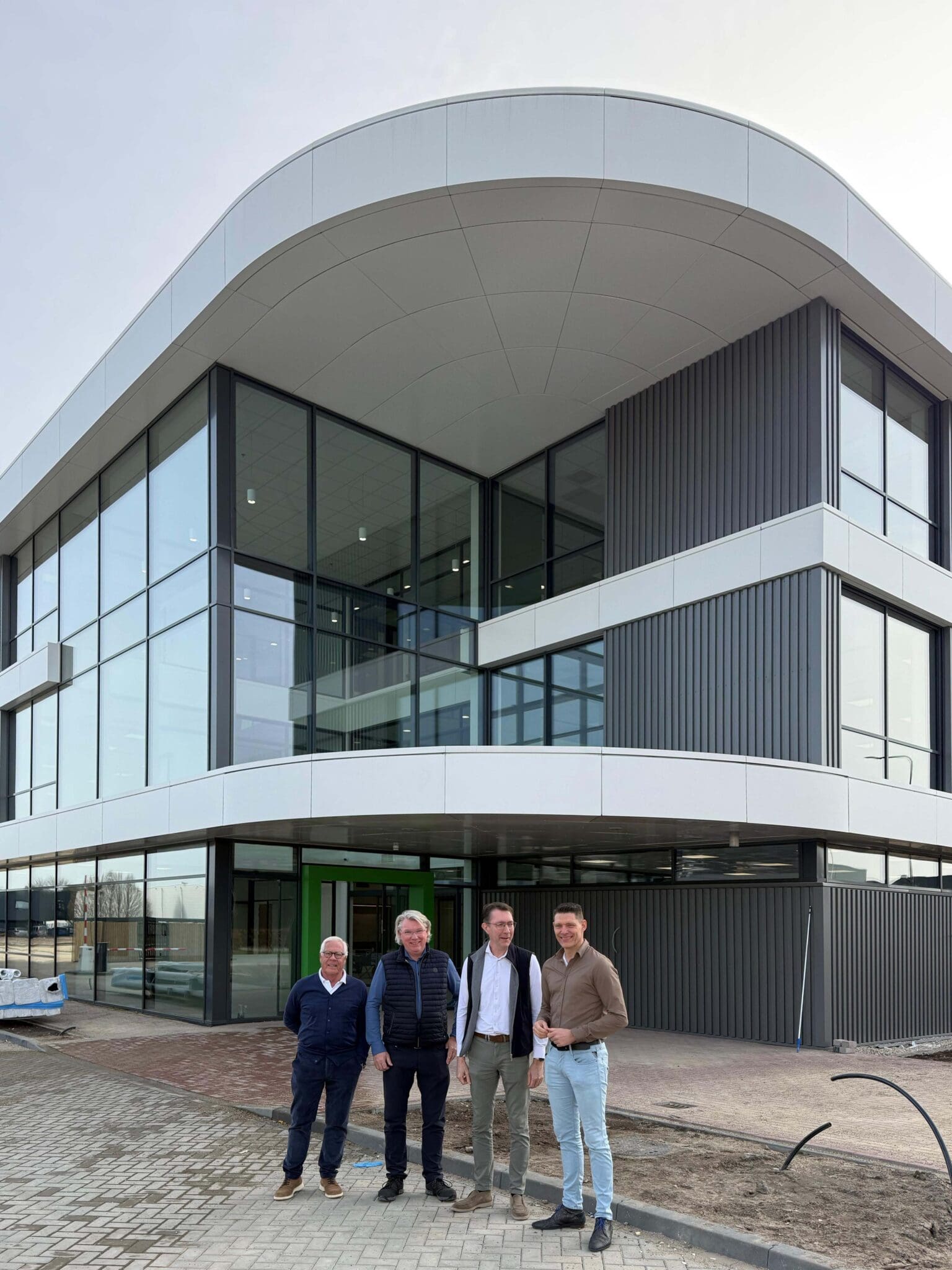 Oplevering bedrijfsgebouw Wassenburg Medical Elst