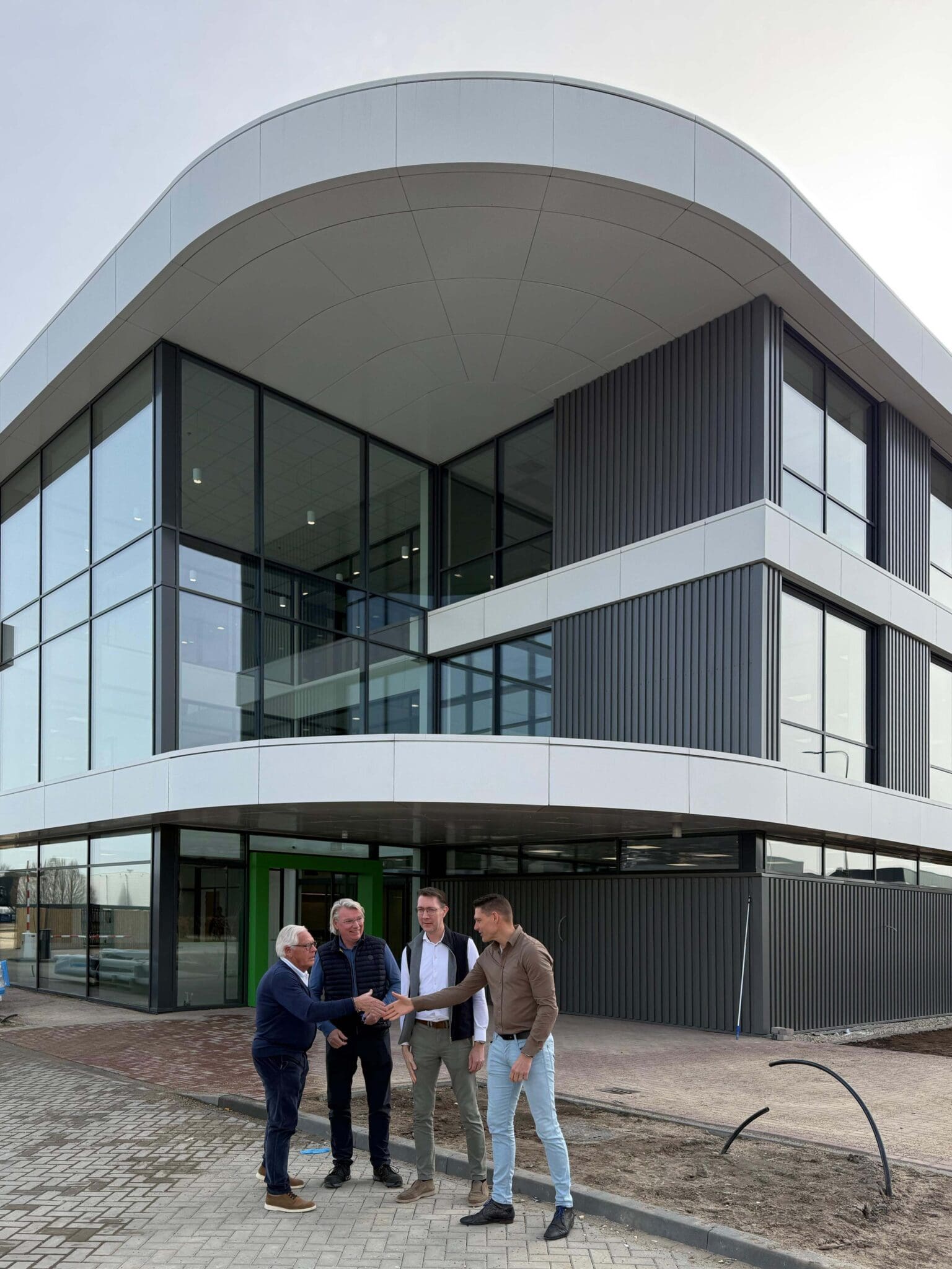Oplevering bedrijfsgebouw Wassenburg Medical Elst